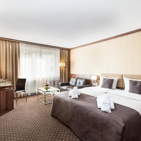 Living Mitte Otel 4*