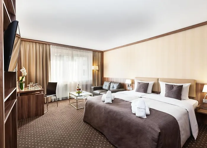 Living Mitte Otel 4*