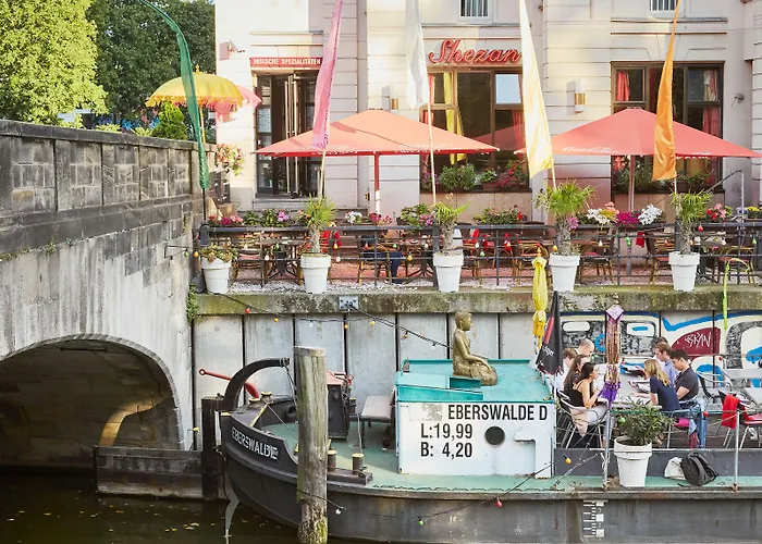 Living Mitte Отель Берлин